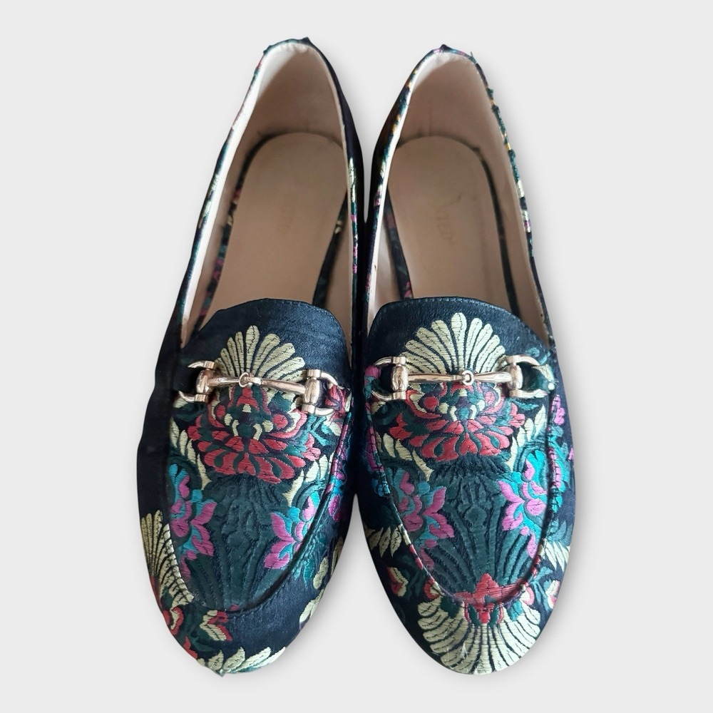 WANTED Women 8 Floral Tapestry Brocade Loafers Preppy Art To Wear Quiet Luxury